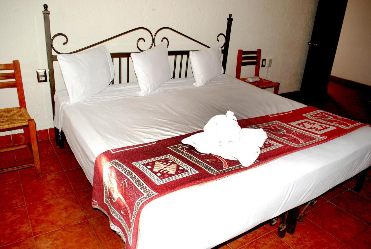 Hotel Maya 2012 Амакусак Экстерьер фото